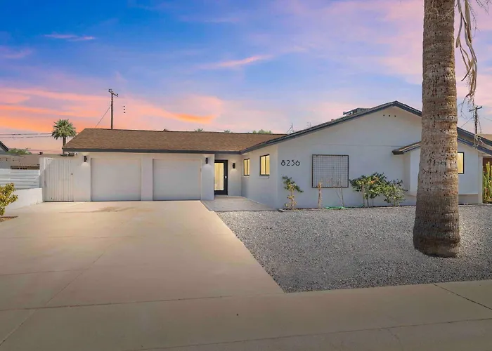 Serene Oasis Escape W/pool+spa Heart Of Holiday home *